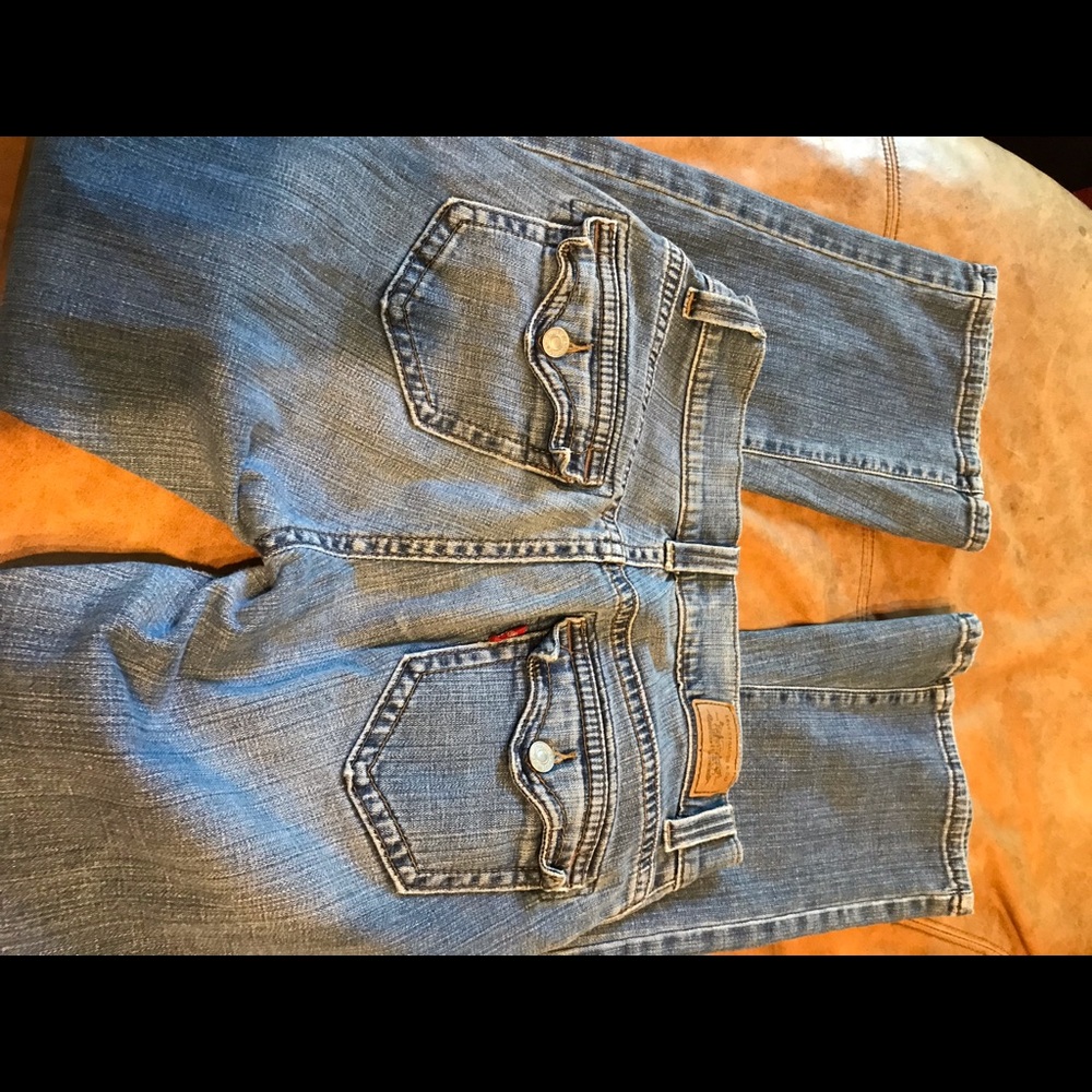 Levi’s - Picture 3 of 3